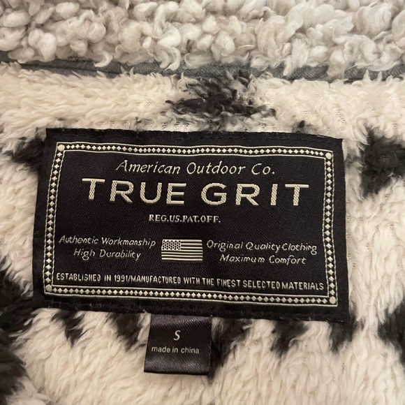 True Grit patterned pullover - Picture 2 of 2